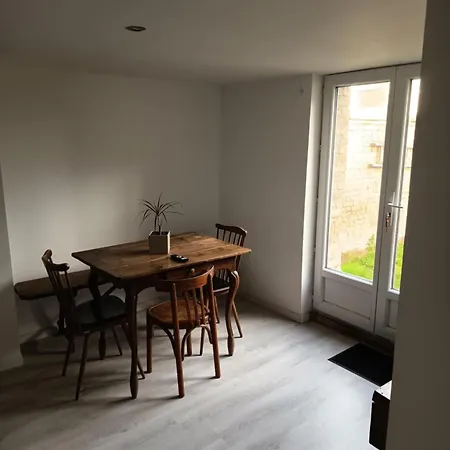 아파트 Beau A 2mn De La Et Avec Jardin